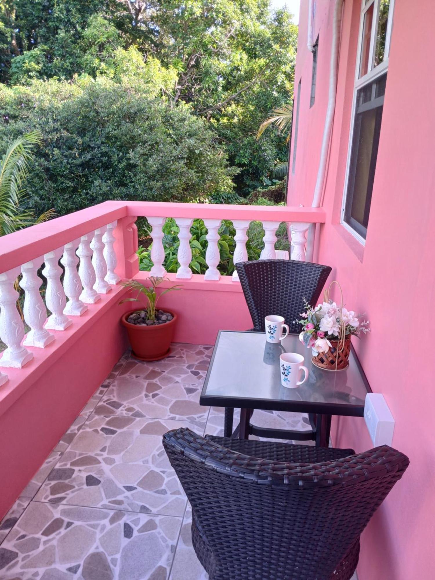 Bed and Breakfast Natrue'S Haven Marigot Exterior foto